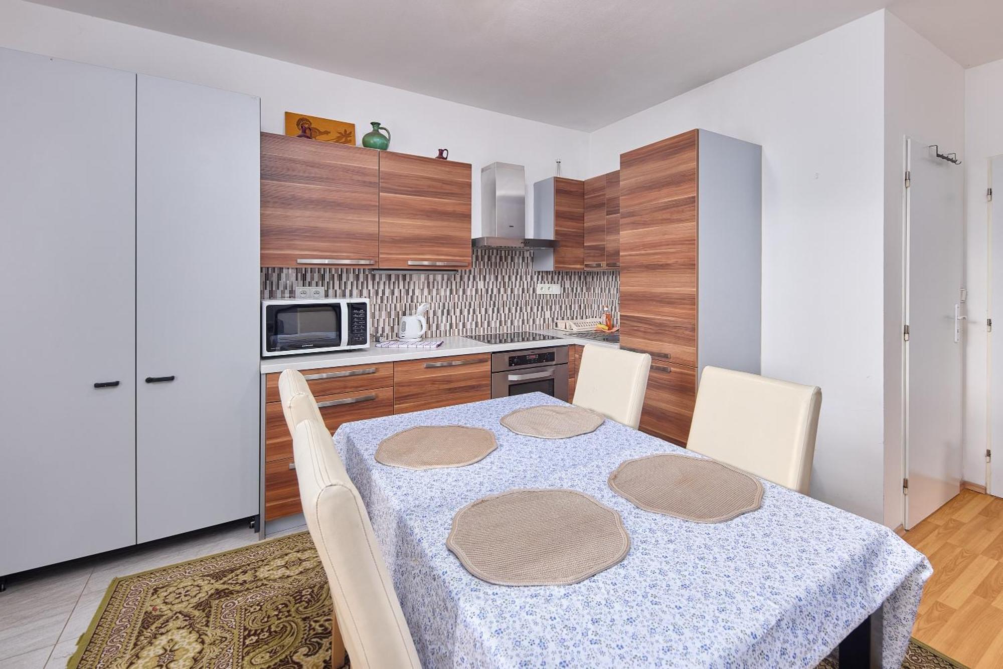 Cutie Apartment บราติสลาวา ภายนอก รูปภาพ